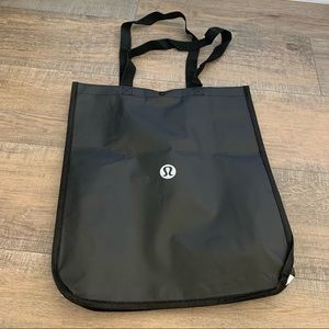 Lululemon shopping bag
